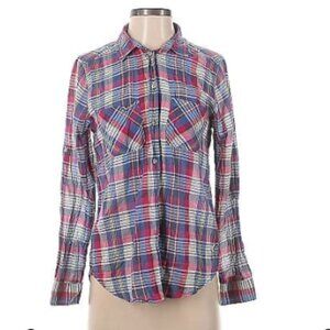 American Eagles Outfitters plaid shirt in size M